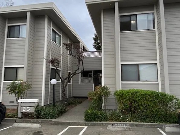25 Plum Tree Ln #3, San Rafael, CA 94901