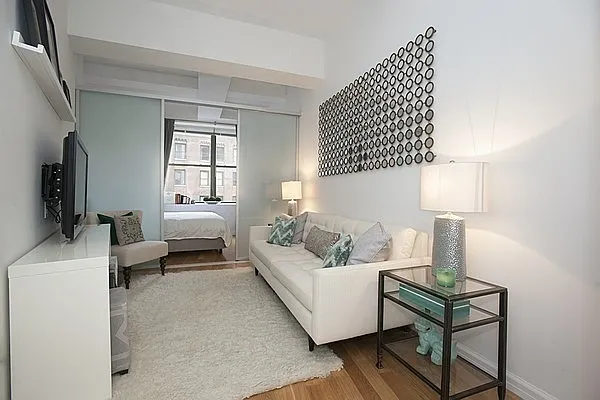 Rented by Nest Seekers International | media 48