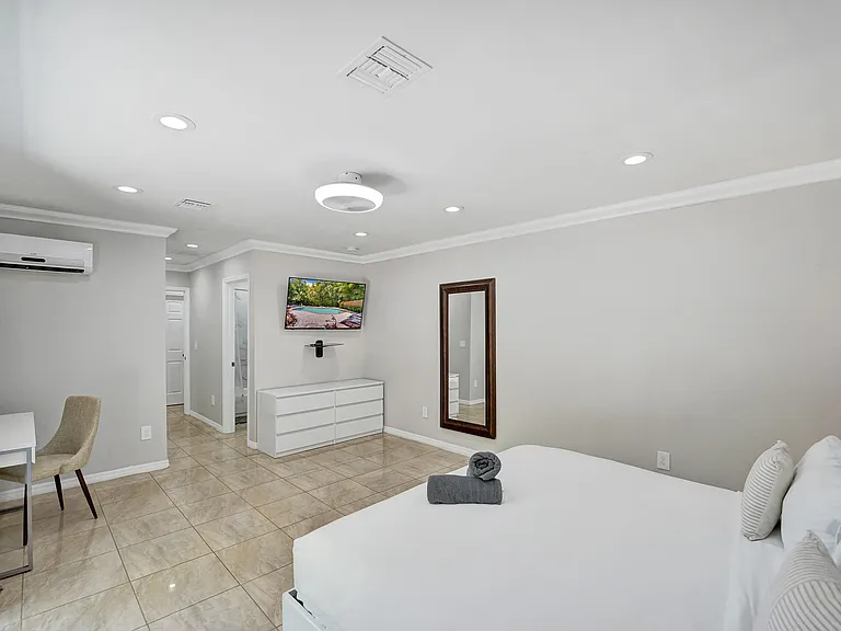 615 NE 13th Ave — Photo 38