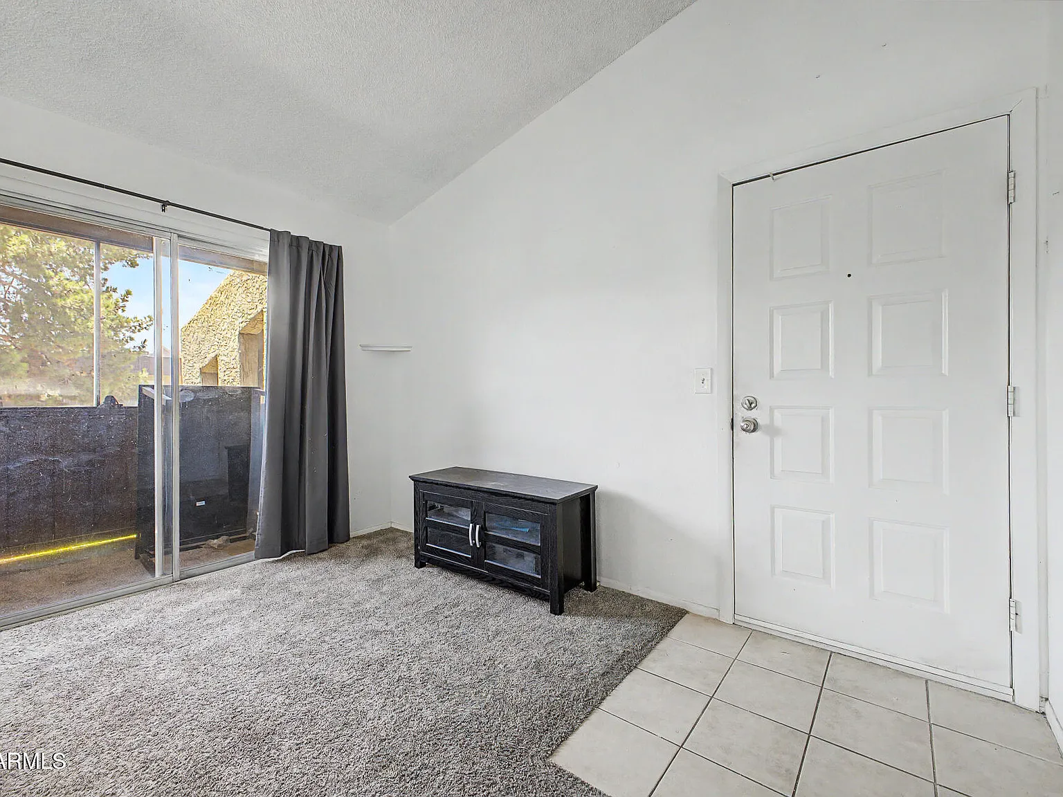 1 bed, 1.0 bath, 520 sqft, $999 — Photo 3