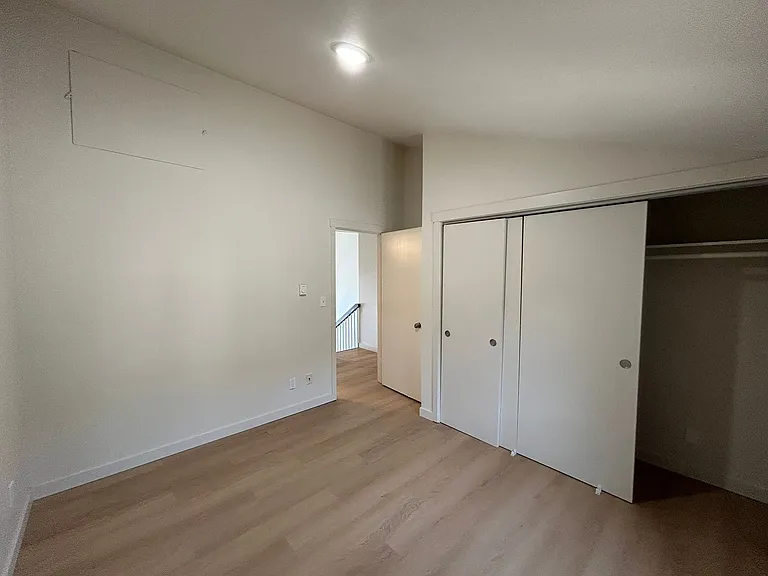 3801 Beach Dr SW — Photo 7