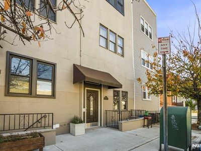 55 1/2 Bowers St #3, Jersey City, NJ, 07307