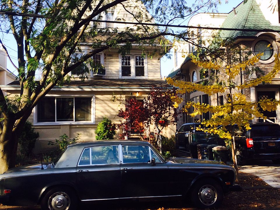 1st image of 1864 E 22nd St