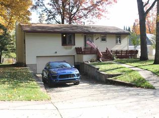 1030 Lake James Dr, Prudenville, MI 48651