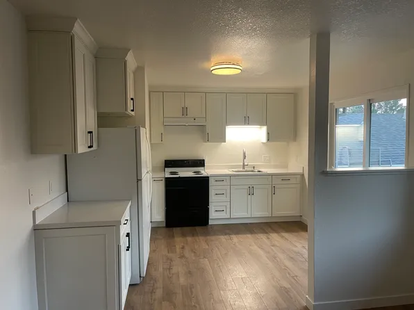 2424 Kenton Ct #C, Santa Rosa, CA 95407