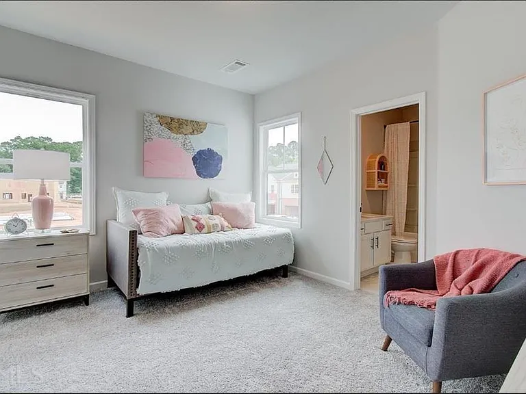 4673 Cypress Landing Way — Photo 3