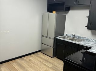 328 W Central Ave APT B, Medicine Lodge, KS 67104