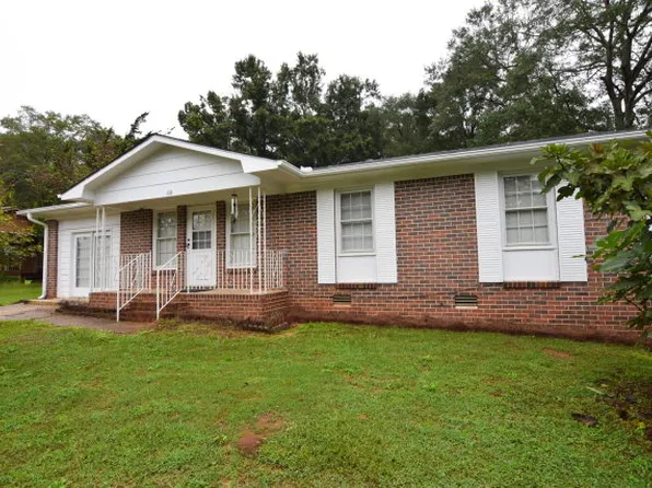 108 Winter Hill Dr, Winterville, GA 30683