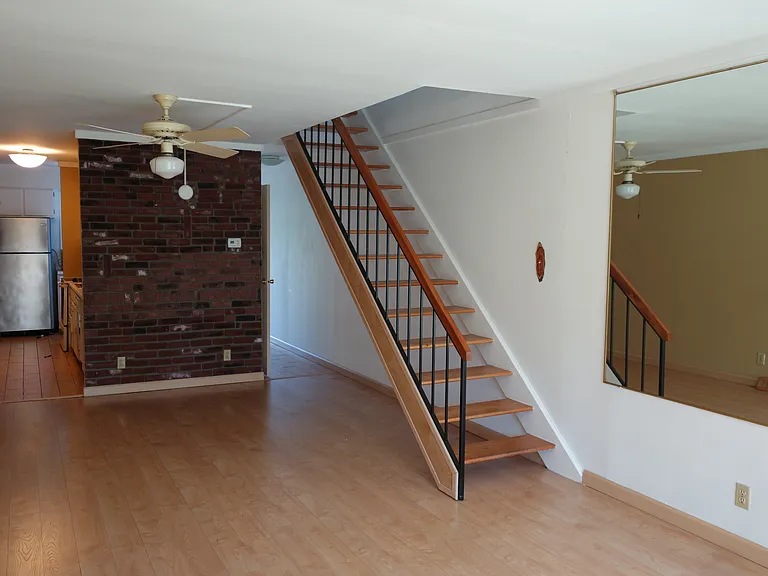 624 Summit House — Photo 9