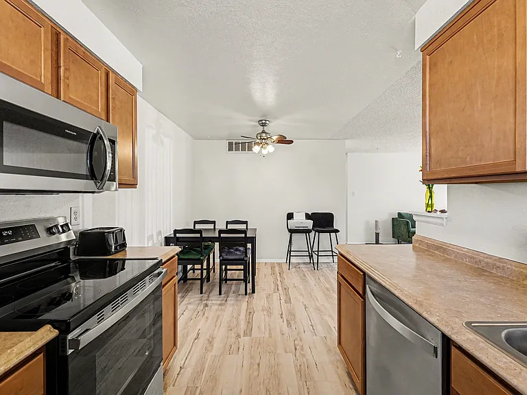 4225 E 119th Pl #D — Photo 5