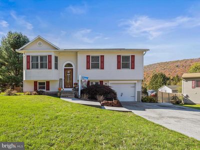 18 Yankee Dr, Mount Holly Springs, PA, 17065