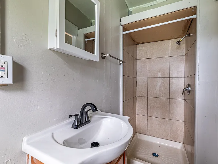 227 Saratoga Ave #3 — Photo 18