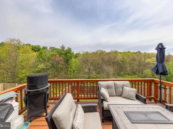 241 Patchwork Dr, Stephenson, VA 22656