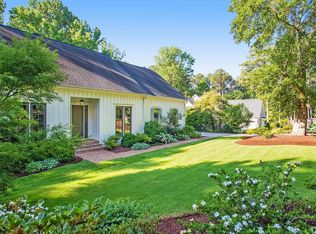 909 Macon Pl, Raleigh, NC 27609