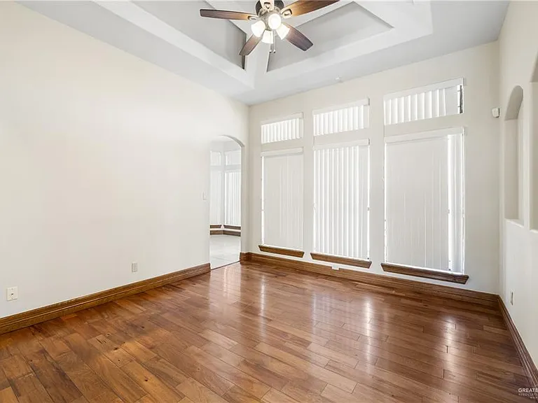 801 New Orleans Cir — Photo 5
