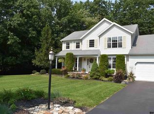 9 Whirlaway Blvd, Wilton, NY 12831