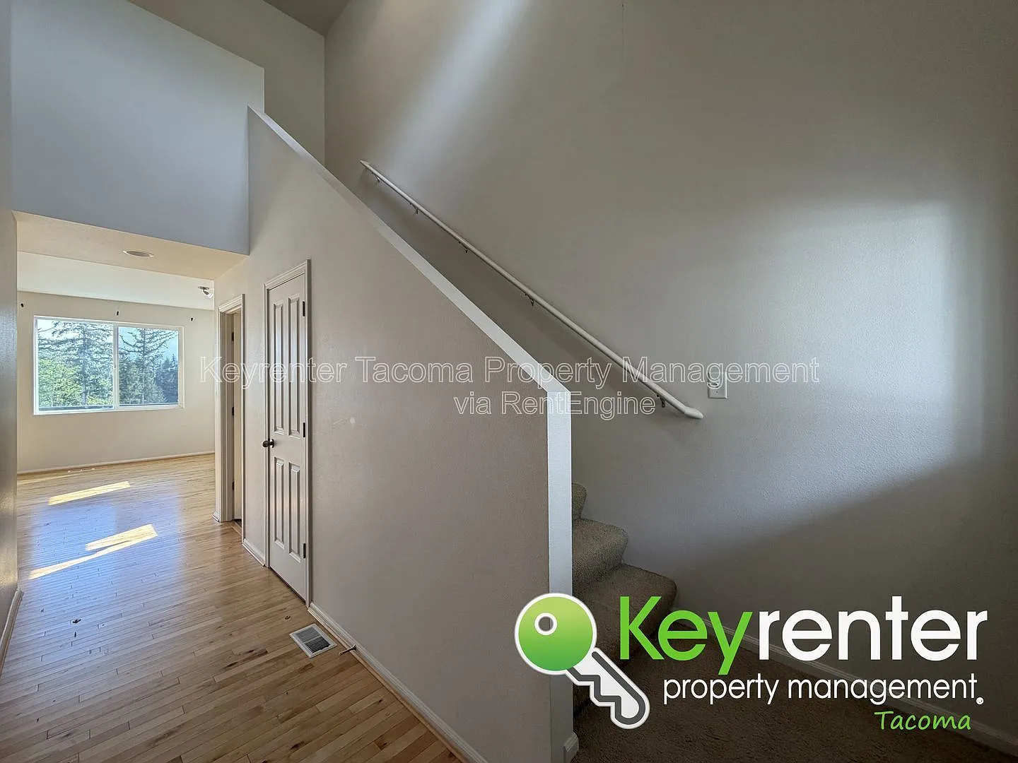 3 bed, 2.5 bath, 1312 sqft, $2,900 — Photo 2