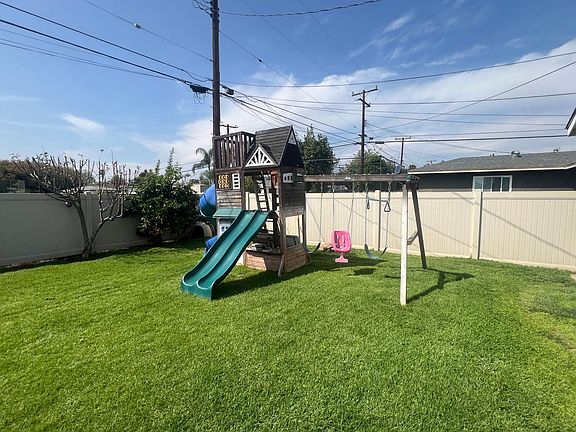 3rd image of 711 S Armel Dr