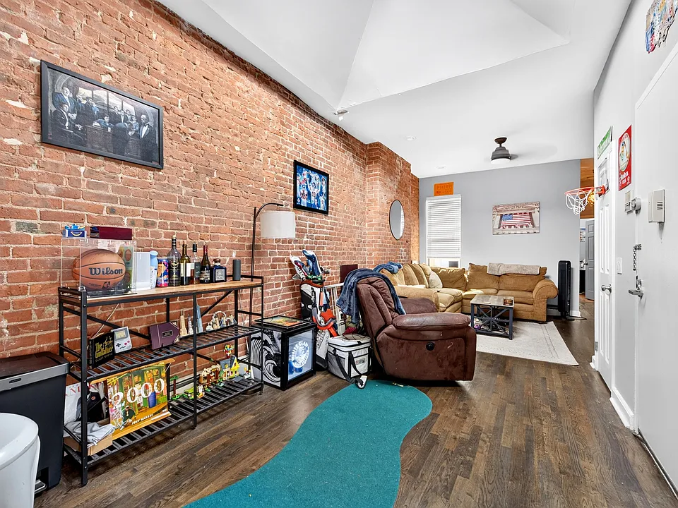 259 12th St #5A