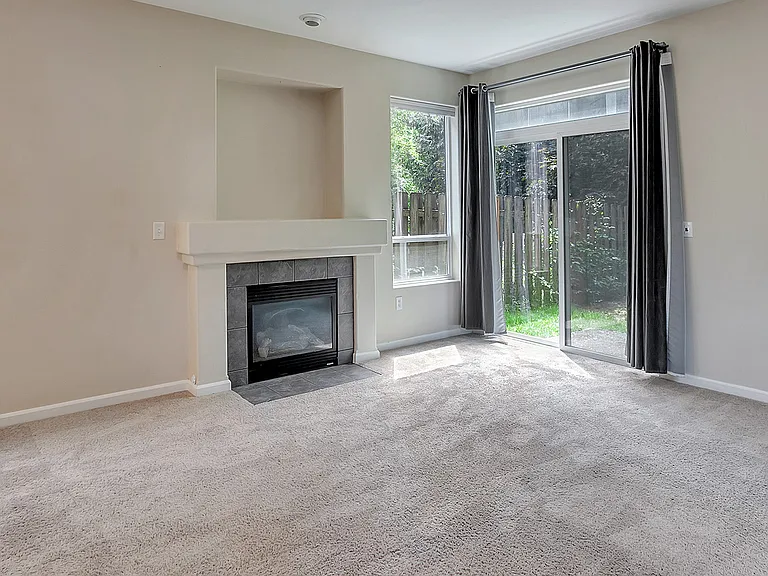 9817 N Clarendon Ave — Photo 23