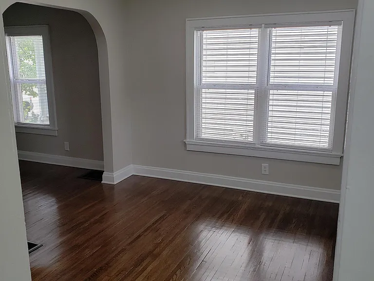 1422 Kent St — Photo 22
