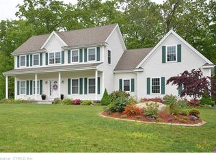 8 Old Stone Way, Niantic, CT 06357
