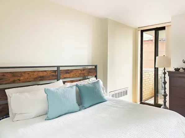 311 East 38th Street image 5 of 8