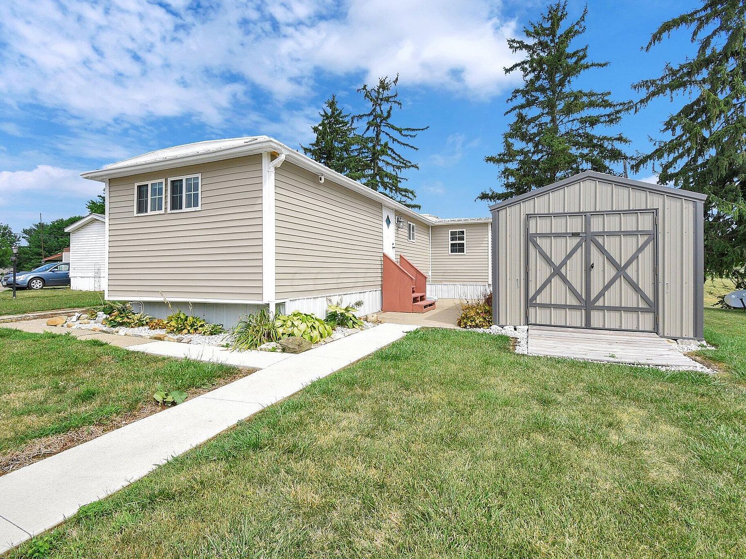 70 Bolens Ave, Circleville, OH 43113 | Zillow