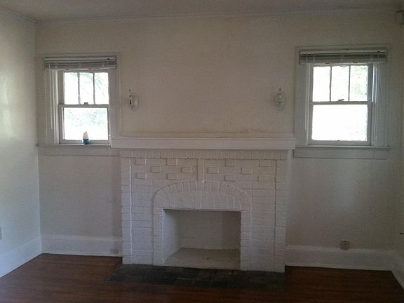 3rd image of 2772 Myra St