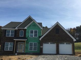 602 Branchwood Ln, Maryville, TN 37801