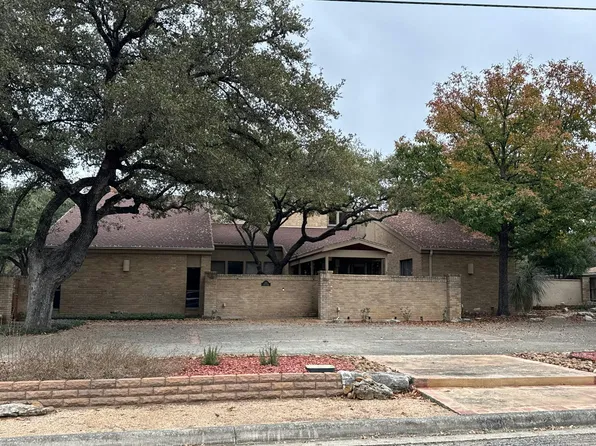 233 Canada Verde St, Hollywood Park, TX 78232