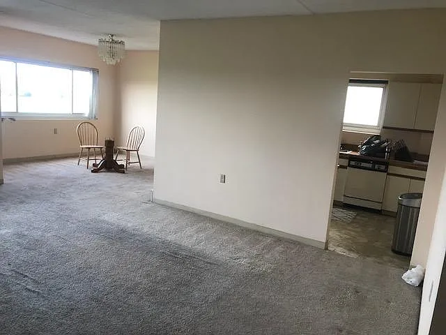100 Cove Way — Photo 4