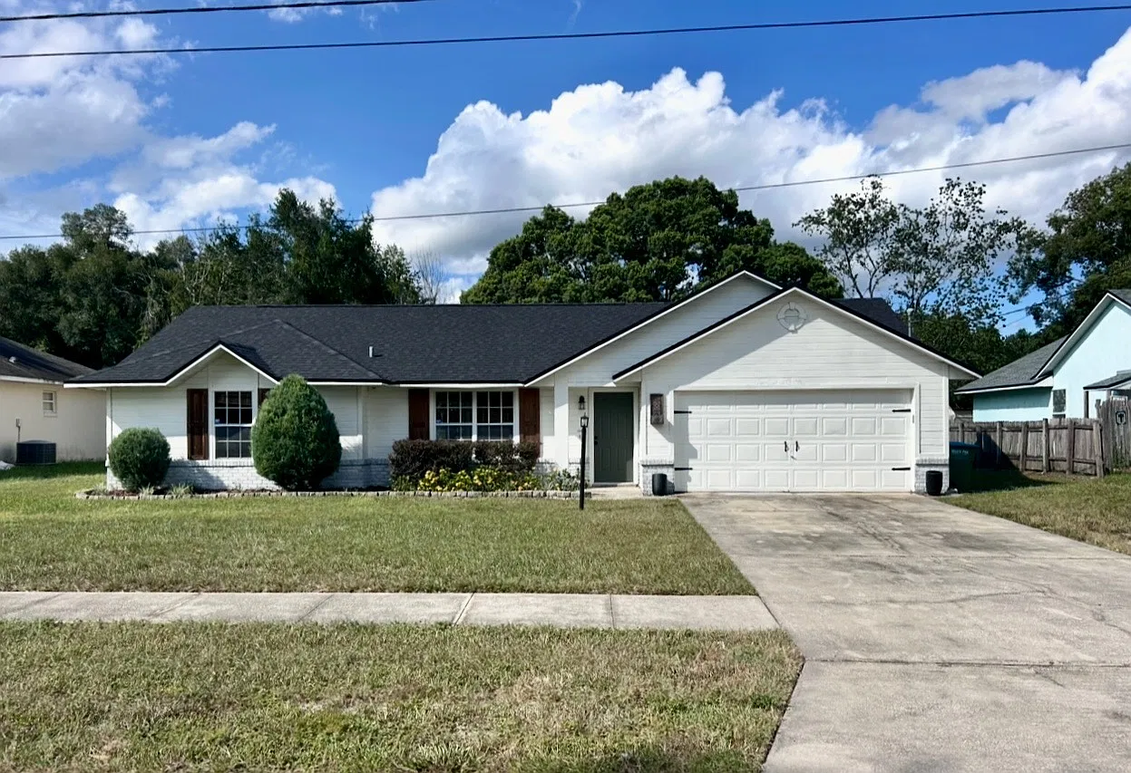 3 bed, 1732 sqft, $1,895 — Photo 1