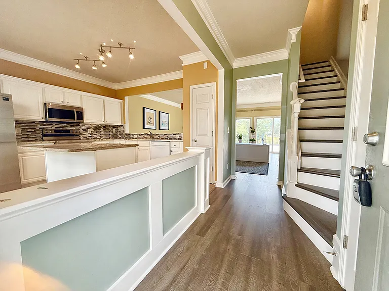 600 Canyon Lake Cir — Photo 11