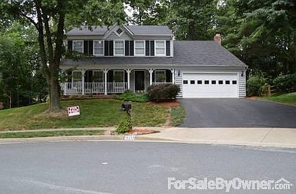 North Potomac Single family home
						:
						Quiet cul-de-sac 5 bedroom single family home
