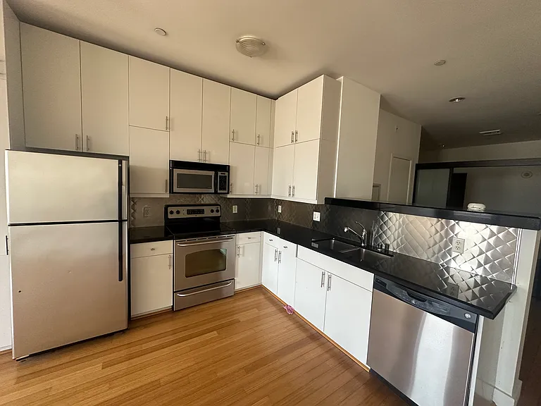 3810 Wilshire Blvd #1801 — Photo 5