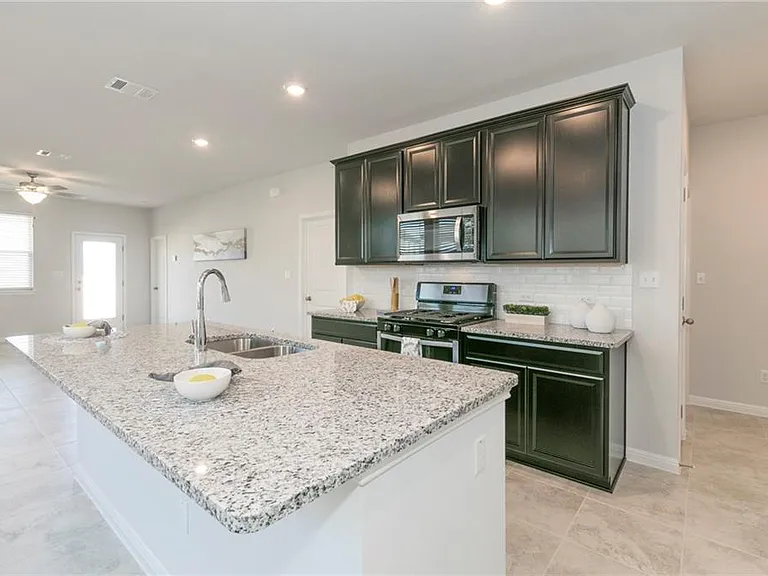 108 Otella St — Photo 4