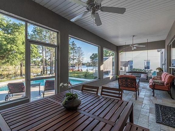 5th image of 11137 Versailles Blvd