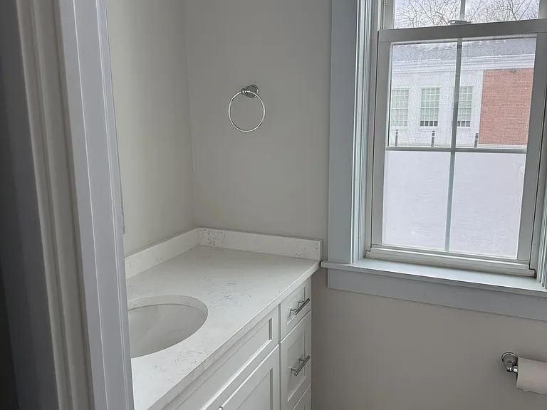 10626 Main St #A — Photo 6