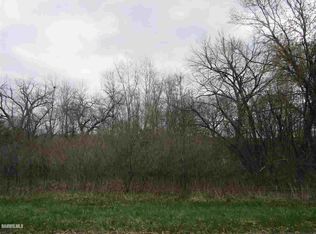 1977 E Cross Rd, Galena, IL 61036