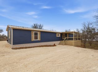 872 County Road 4511, Hondo, TX 78861