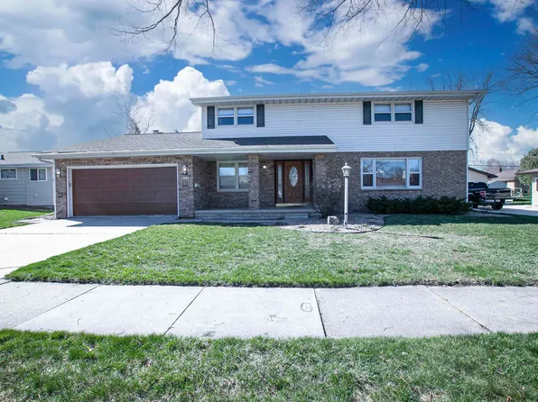 913 E Pershing St, Appleton, WI 54911