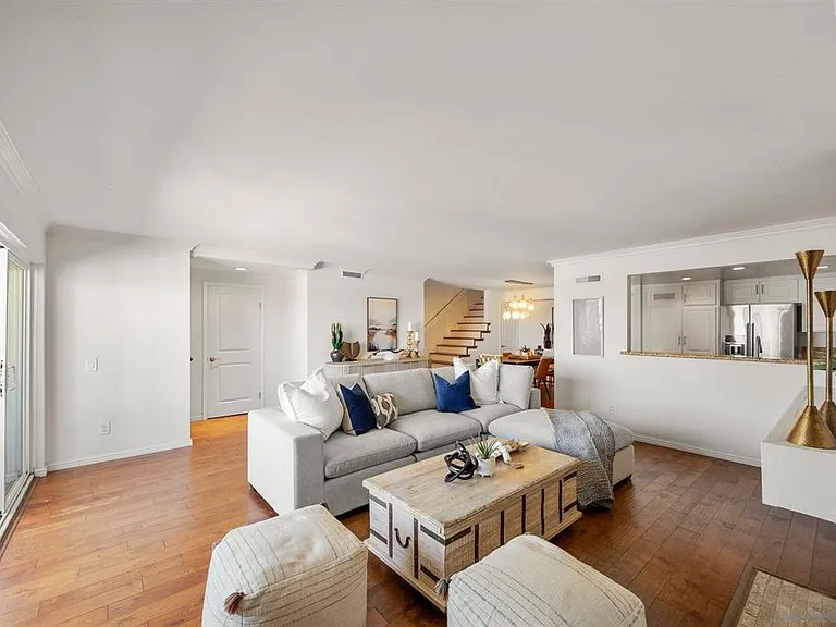 36 Montego Ct — Photo 3