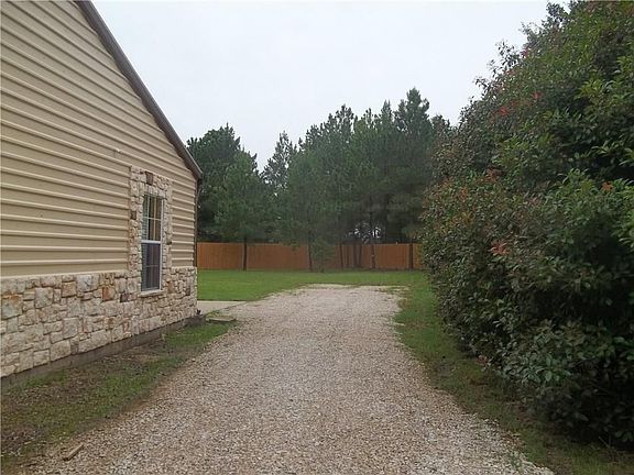 4th image of 244 Southside Dr