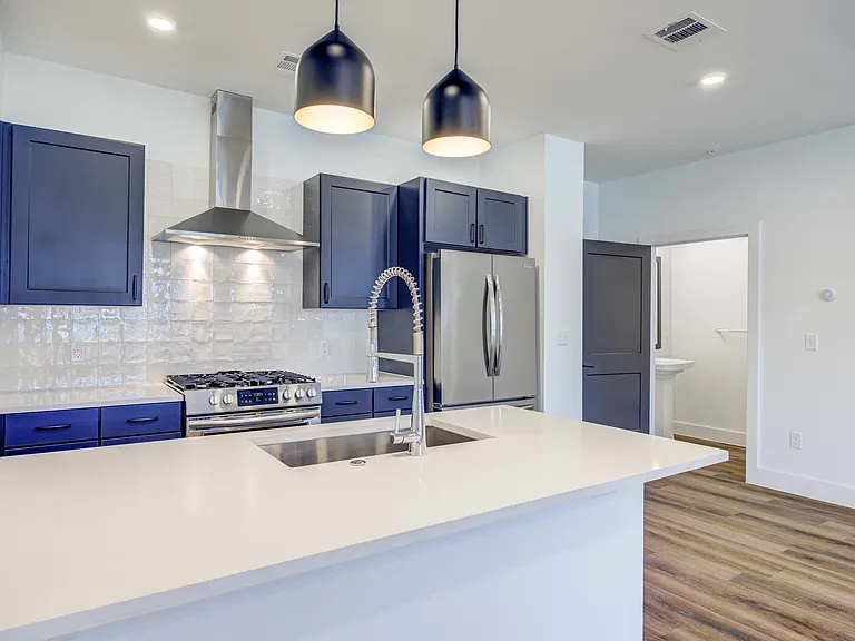 Escalon Townhomes — Photo 32
