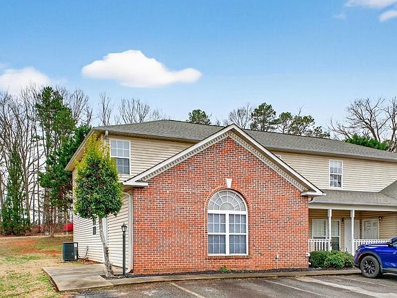 2nd image of 103A Reef Ct