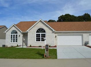 601 Crestview Ln, Lower Burrell, PA 15068