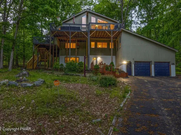 322 Brentwood Dr, Bushkill, PA 18324