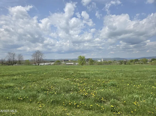 Heverly Ave, Martinsburg, PA 16662