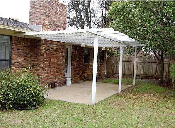 4th image of 2821 Whisper Oaks Dr